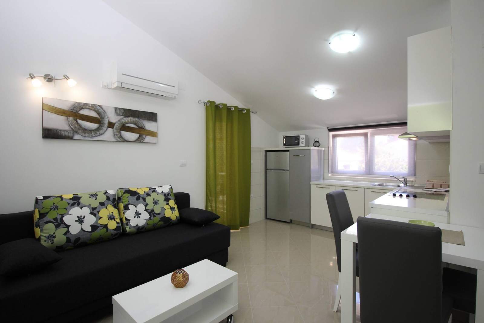 Apartment Gorica 1 Nr.7 – mit Pool, 200 m vom Strand entfernt