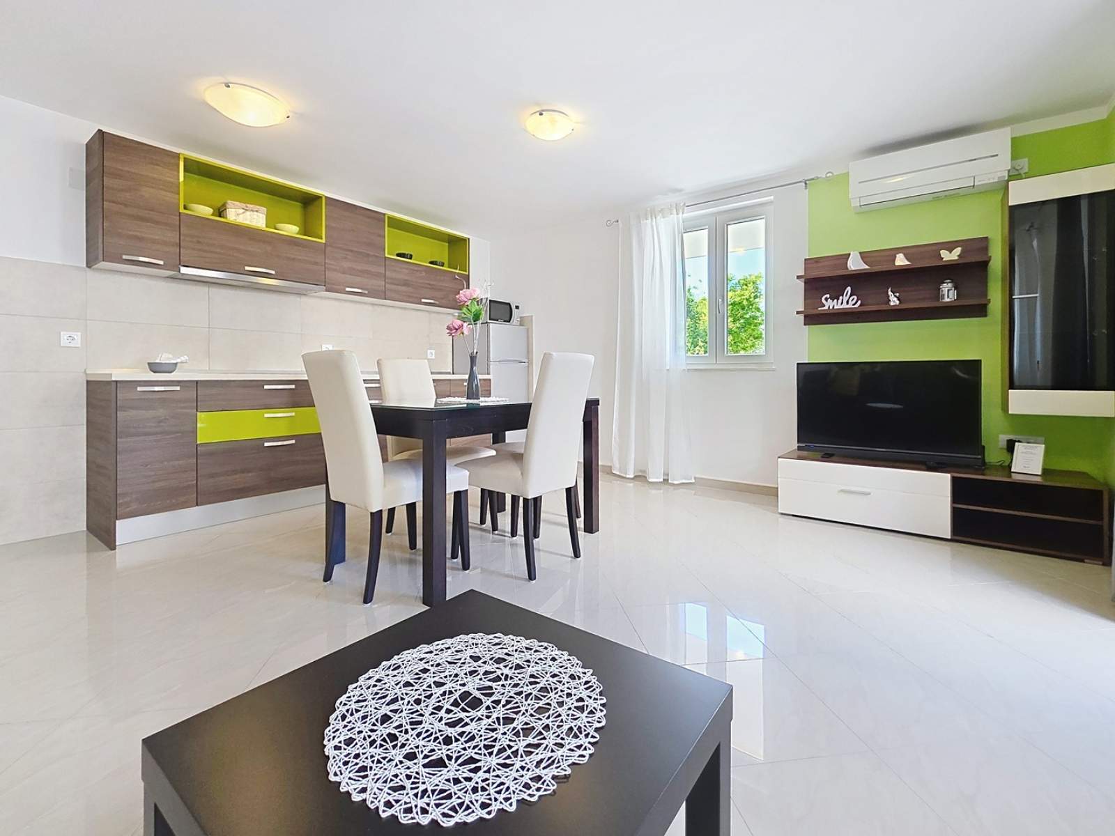 Apartman Gorica 2 br.2 – s terasom i bazenom