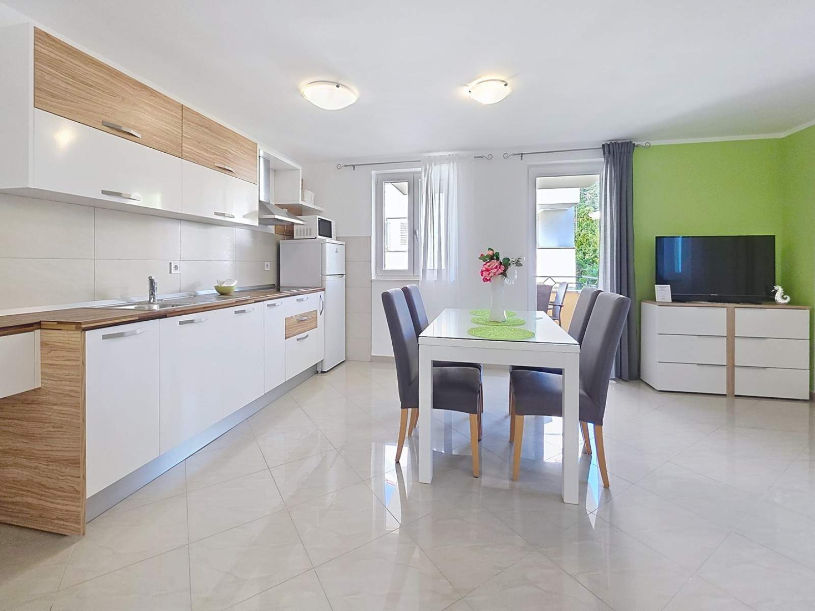 Apartman Gorica 2 br.6 – s balkonom i bazenom