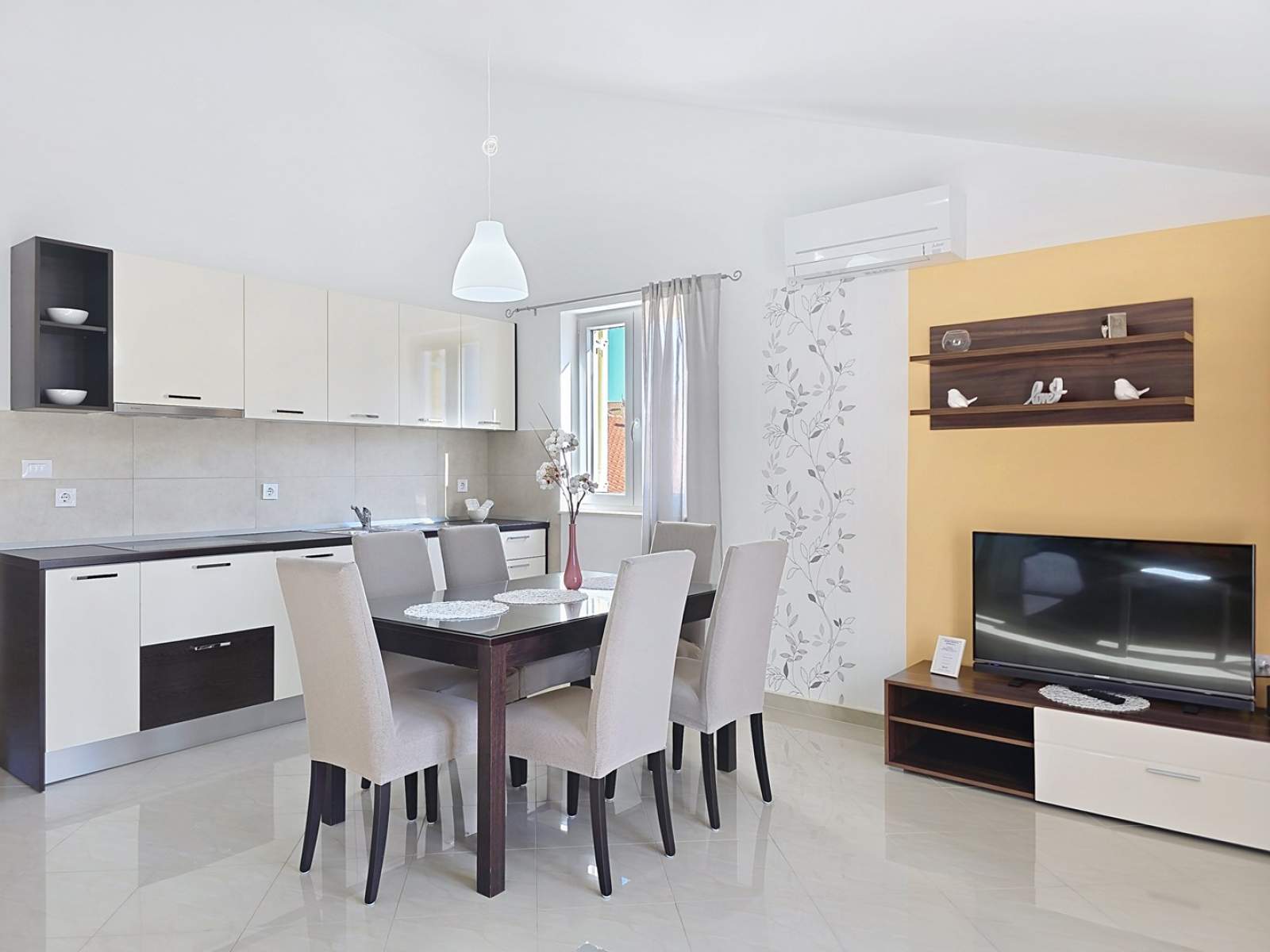Apartman Gorica 2 br.7 – s balkonom i bazenom