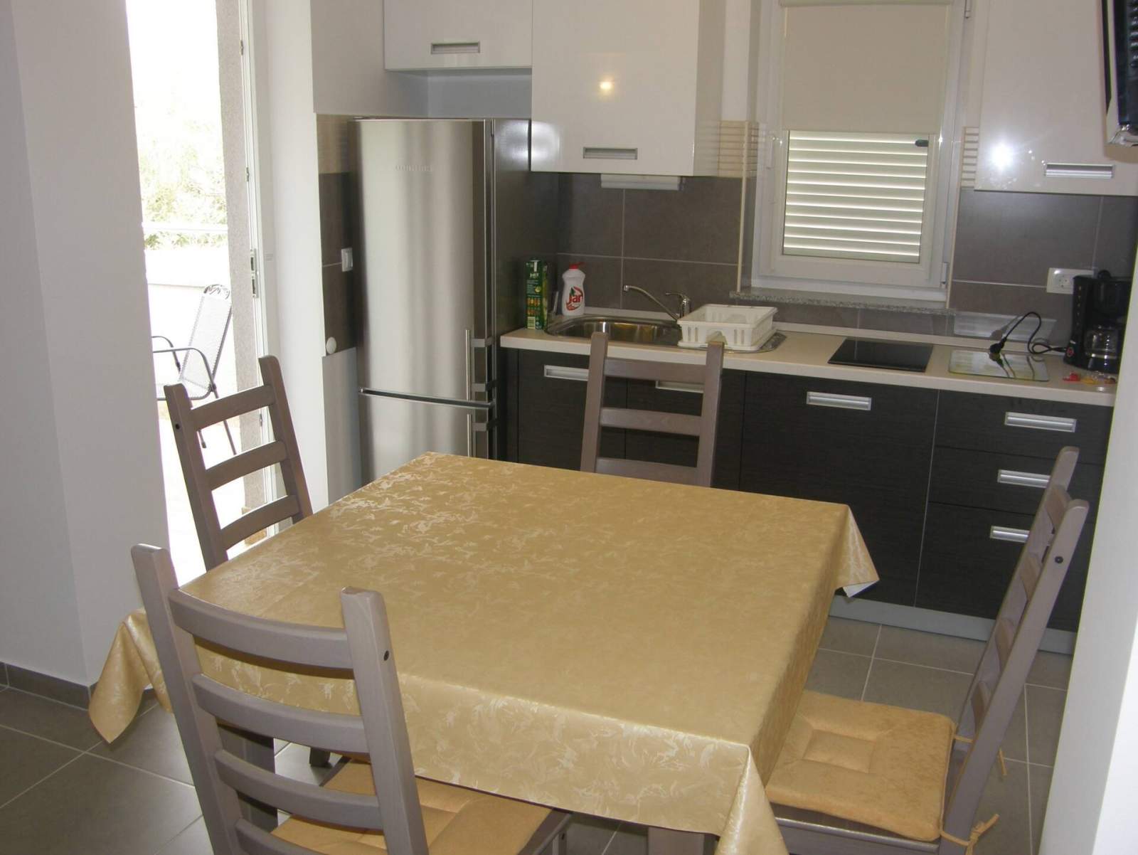 Apartment Hrabric A2 – mit Balkon und Parkplatz