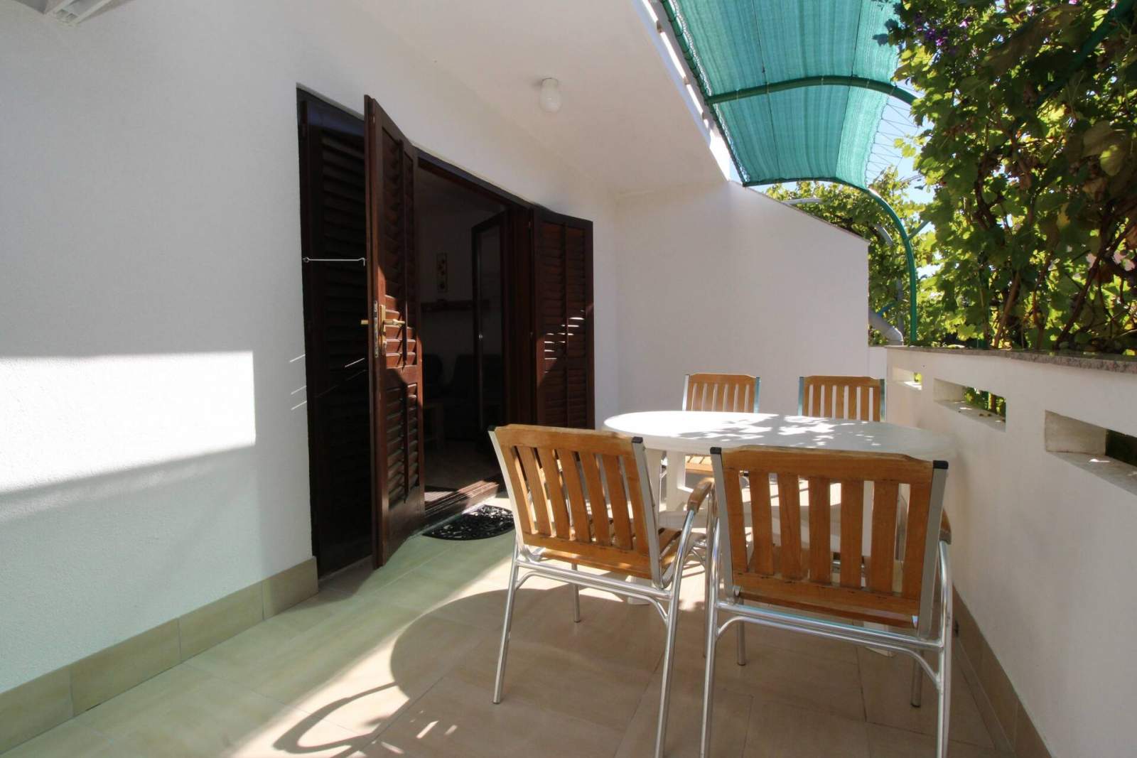 Apartment Kucar No.1 – mit Terrasse, 350 m vom Strand entfernt