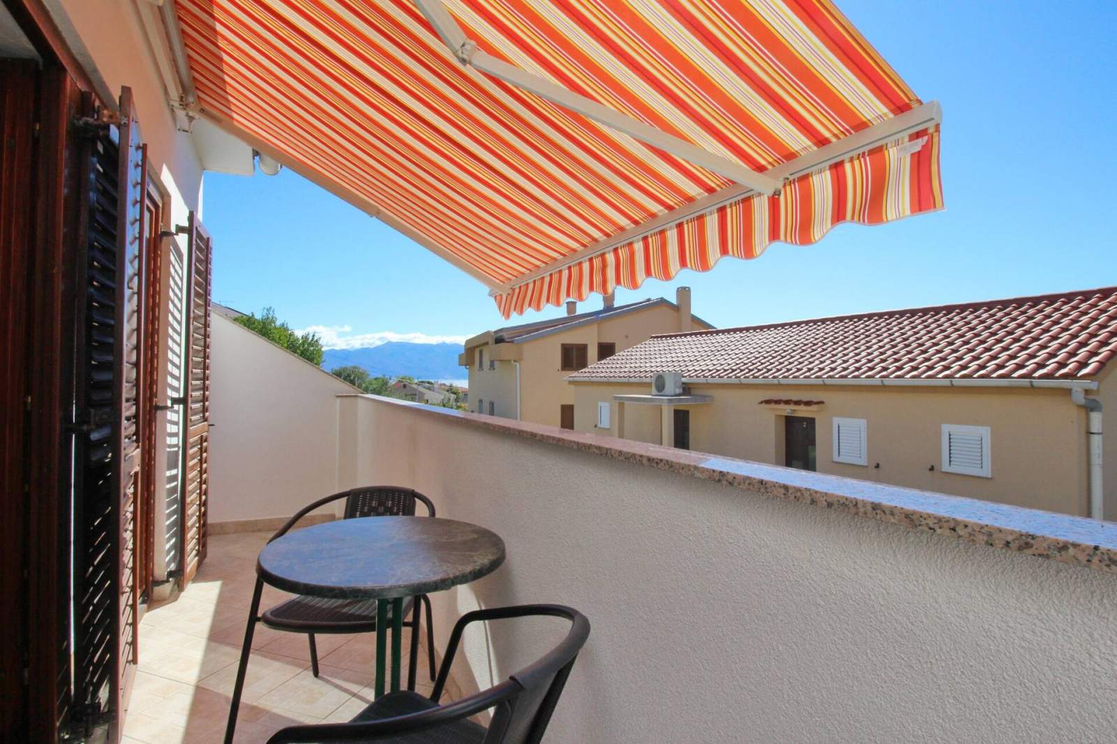 Apartment Kucar No.2 – mit Balkon, 350 m vom Strand entfernt