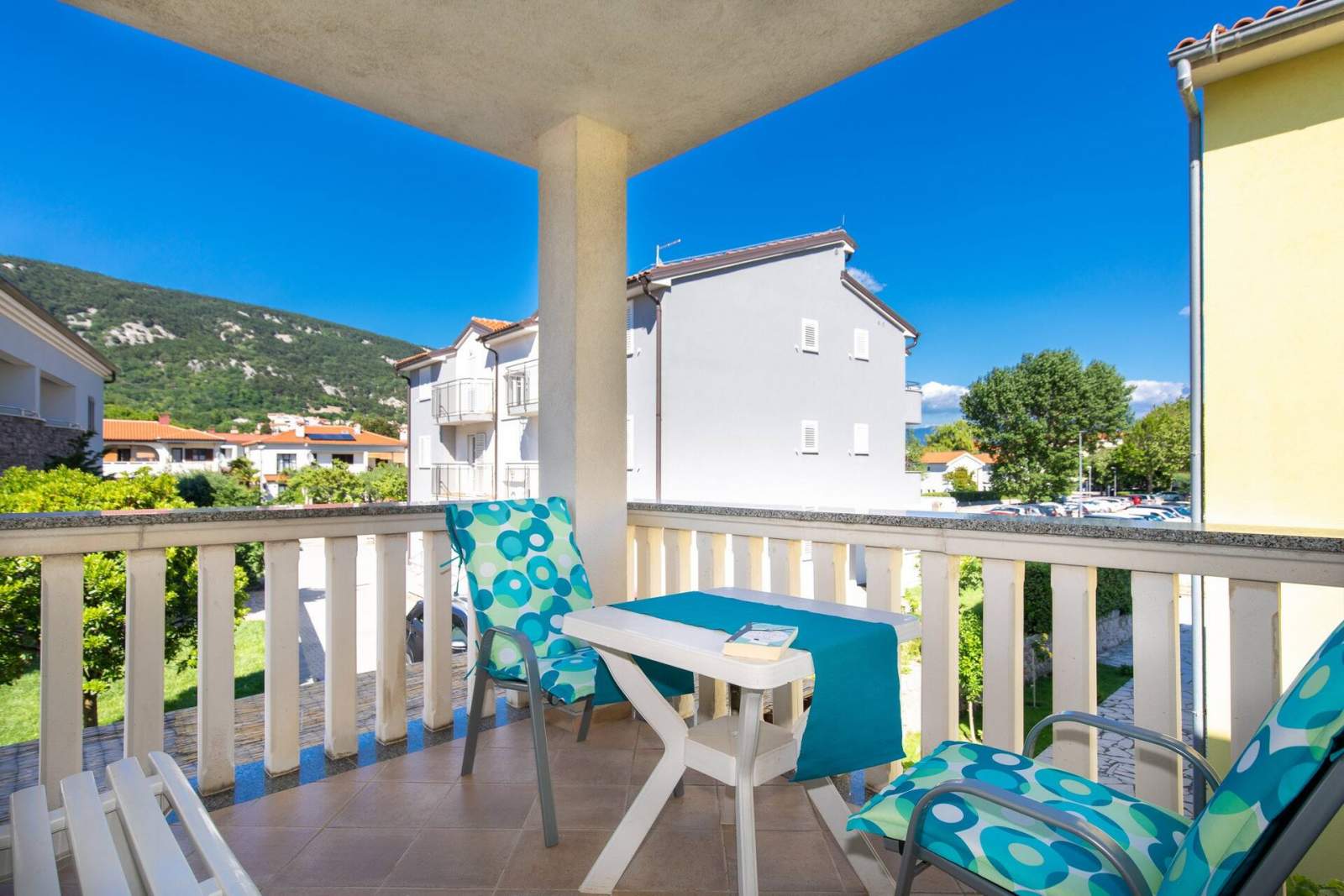 Apartment Lavendel - with Balcony, 250 m from the Beach