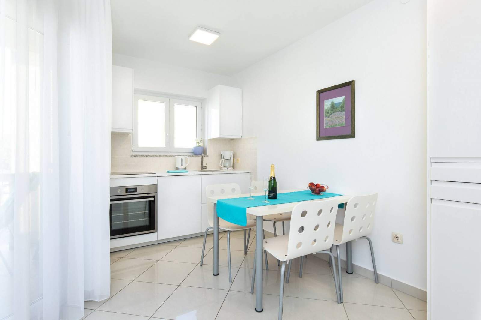 Apartment Lavendel - with Balcony, 250 m from the Beach