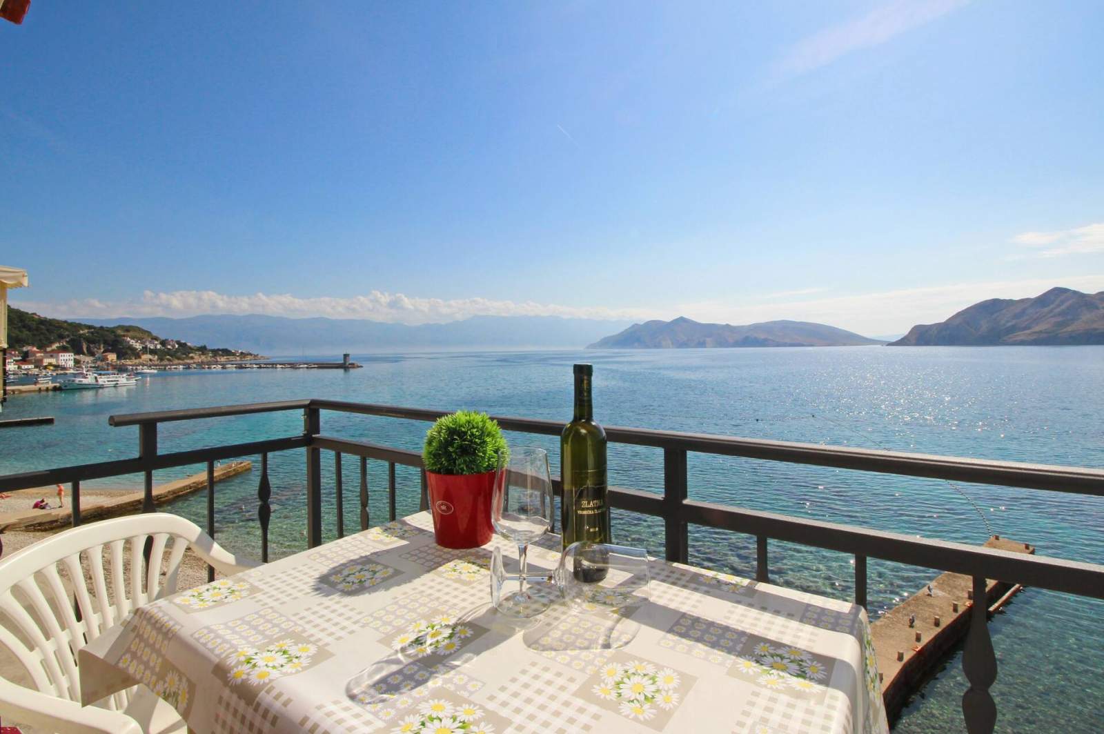Studioapartment Mihovil – in der Nähe des Strandes, mit Meerblick
