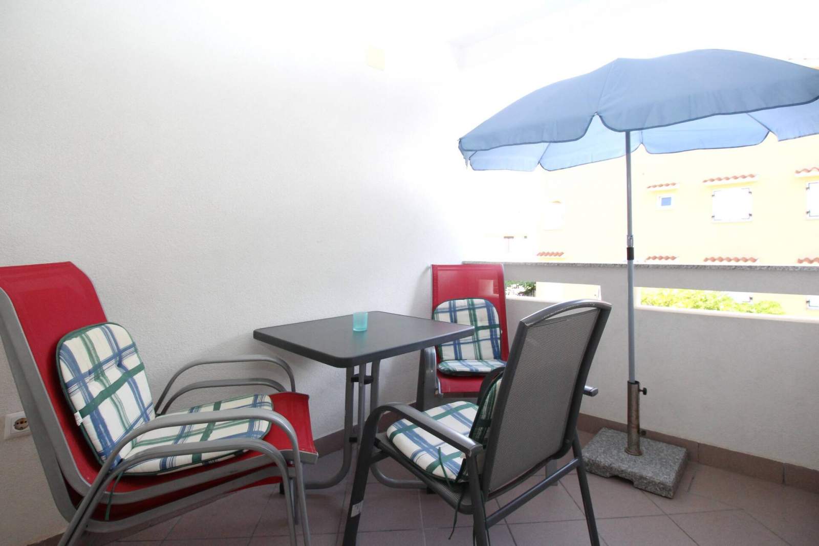 Apartment Mikulan Nara B – mit Balkon, 350 m vom Strand entfernt