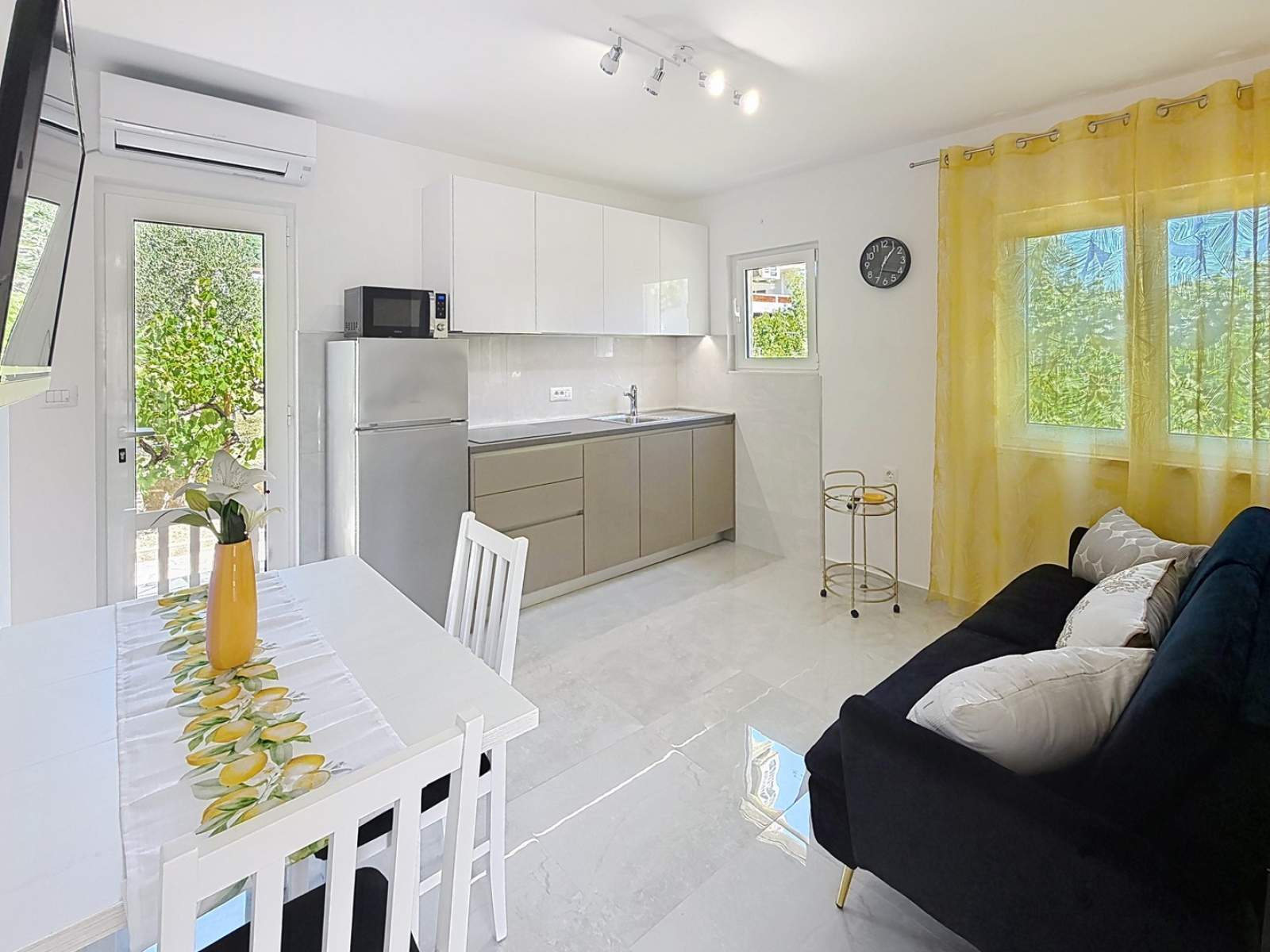Šarmantan apartman Gabrijela 2 – za 2 osobe, s terasom