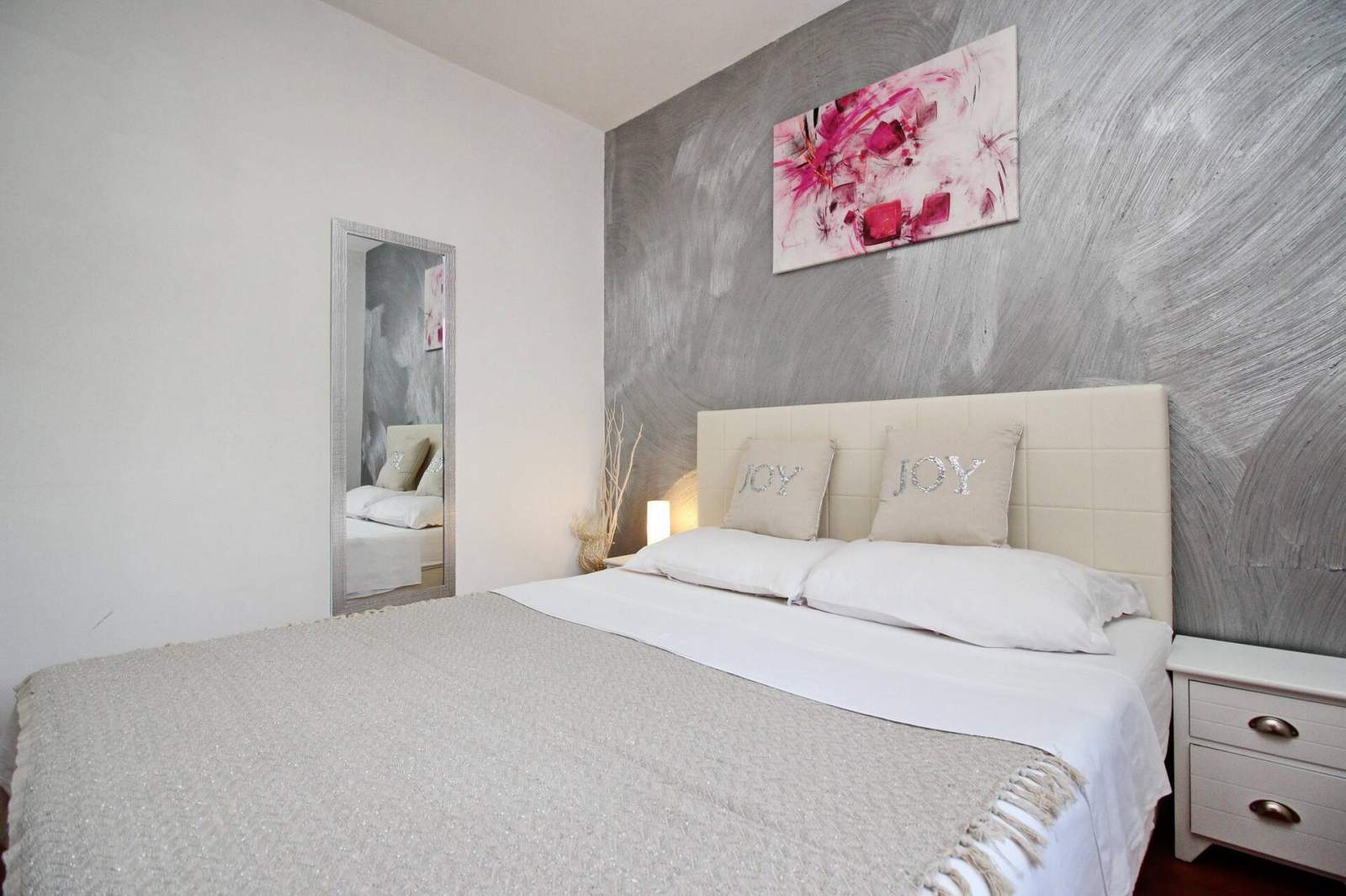 Apartment Lana priz - in der Nähe des Zentrums und des Strandes