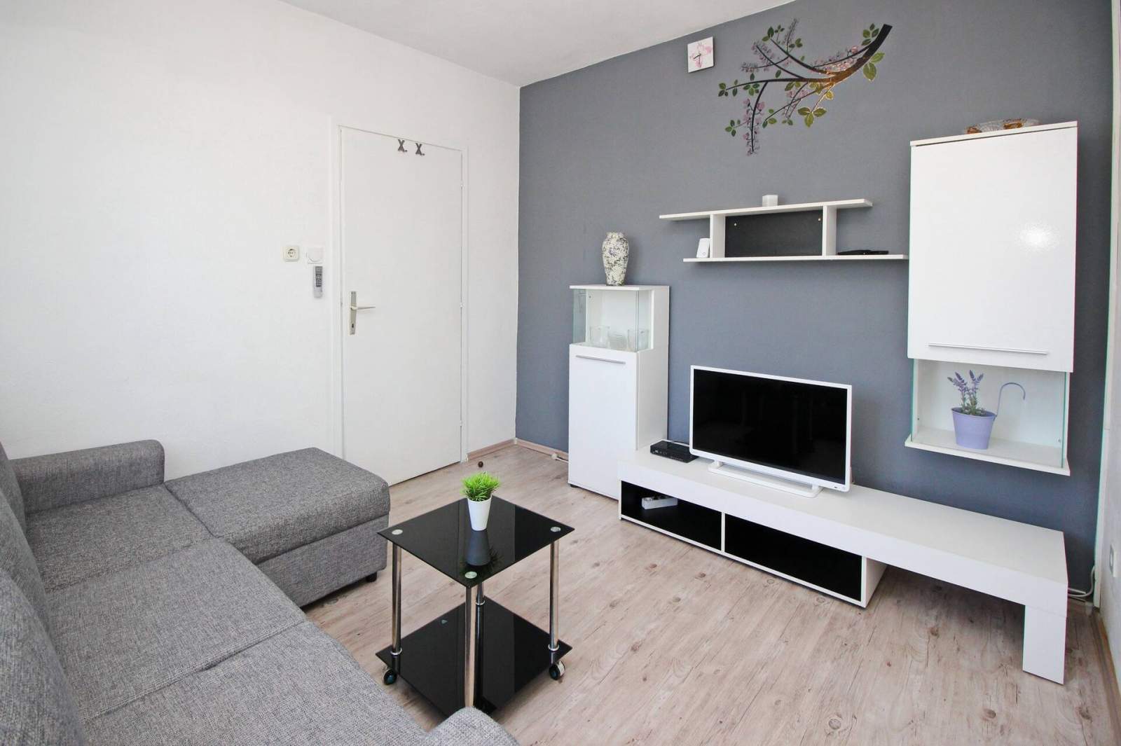 Apartment Lara K1 – in der Nähe des Zentrums und des Strandes