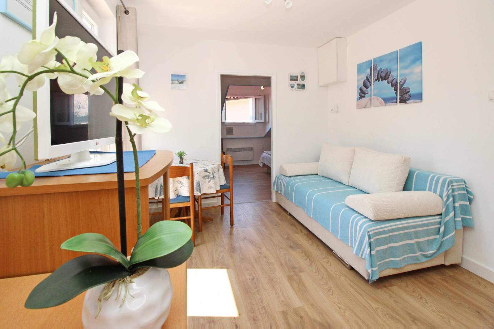 Apartment Čubranić S. Senj – im Hafen, nahe dem Meer