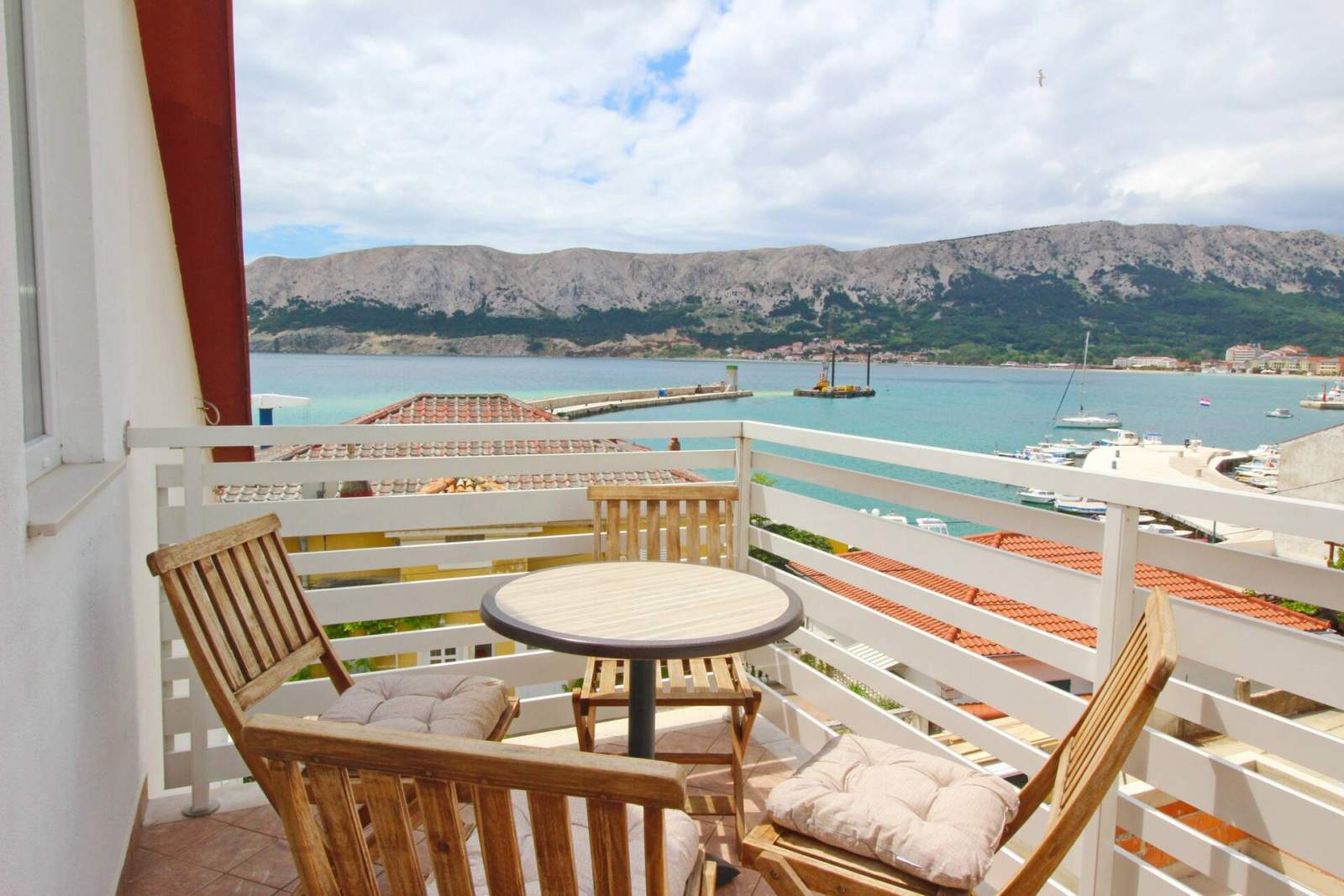 Apartment Čubranić S. Bs – im Hafen, nahe dem Meer