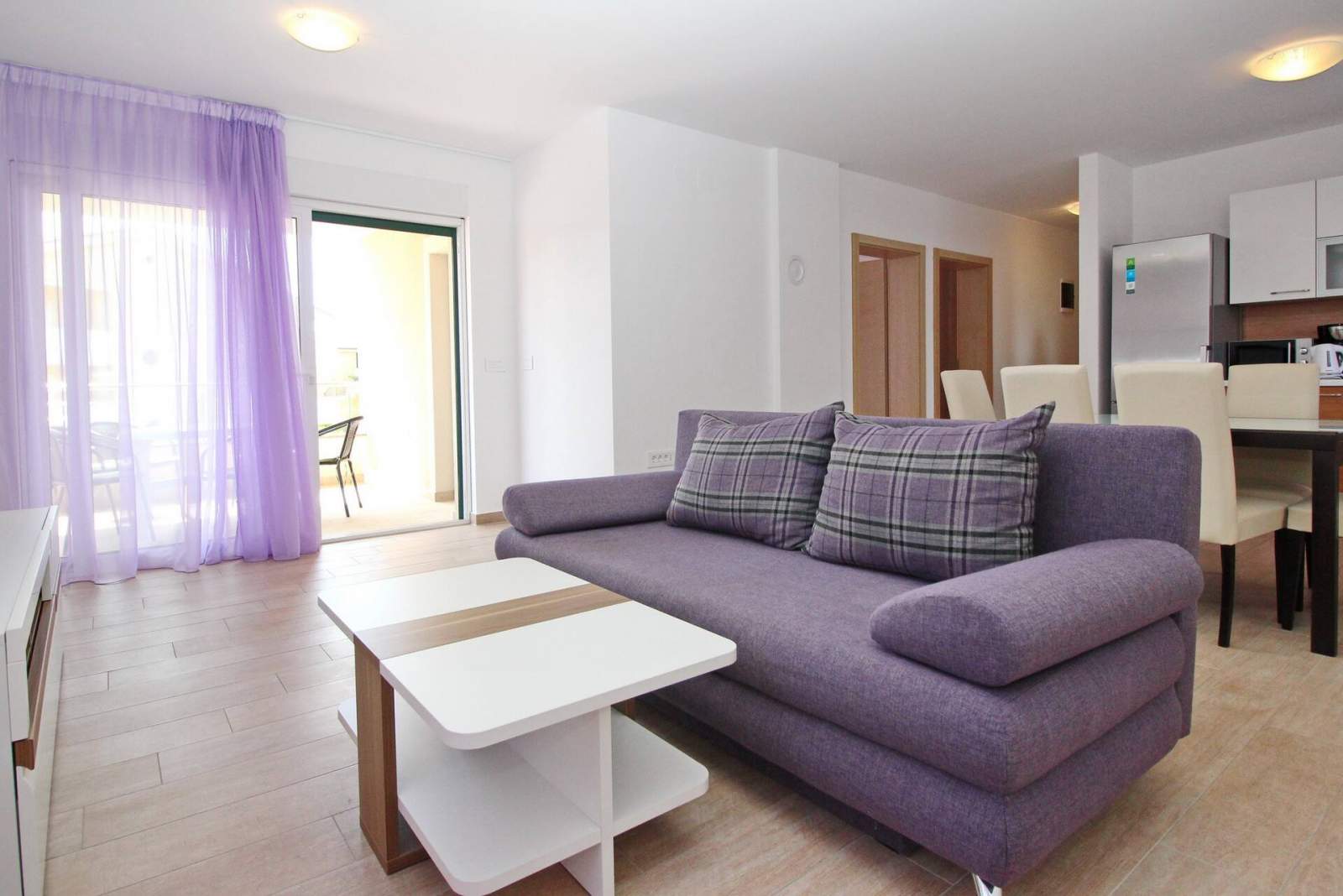 Apartment Smojver Nr. 3 – komfortabel, mit Balkon