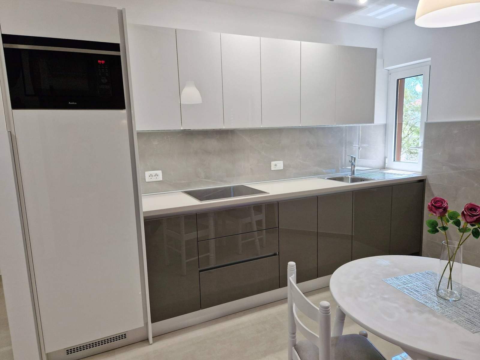 Charming Apartment Sunshine DR - with Balcony, 300 m from the Beach