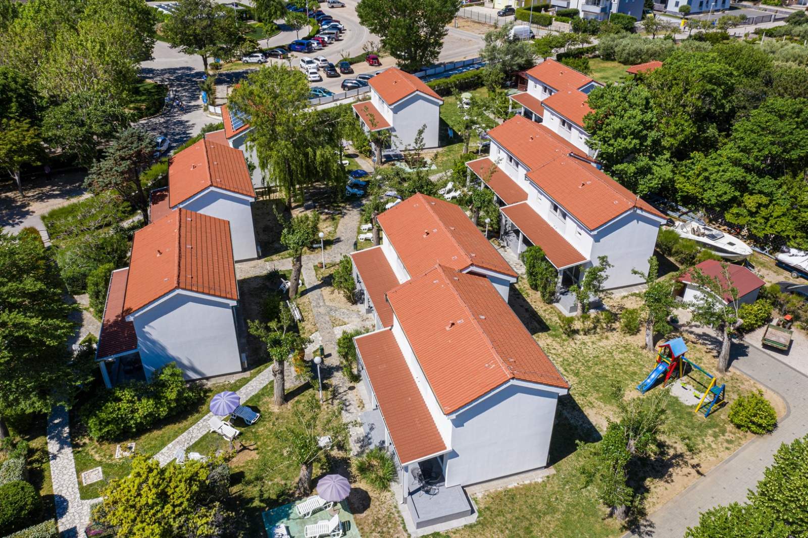 Apartment complex Villas Corinthia 10 - Top Location, 100m from the Beach, surrounded by Greenery