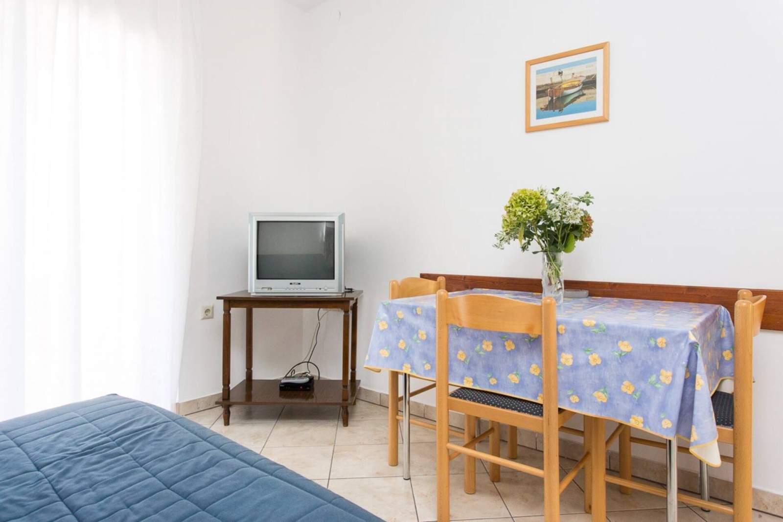 Apartment Mrakovcic Nr. 1 - mit Terrasse, 350 m vom Strand entfernt