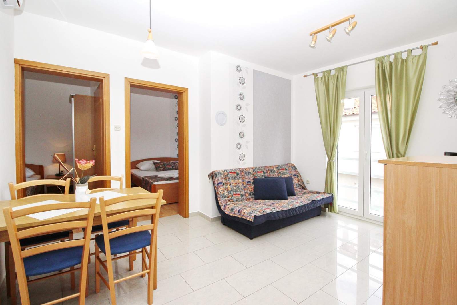 Apartment Limun 2 – mit Balkon, 350 m vom Strand entfernt