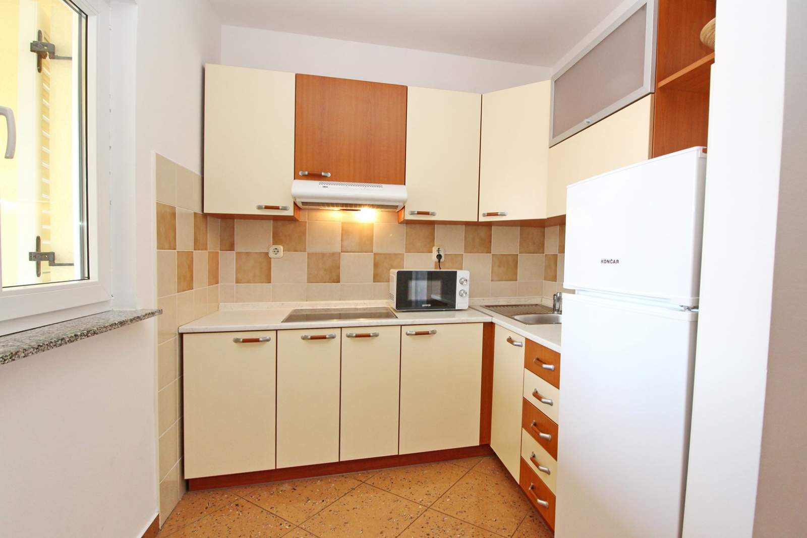 Apartment Limun 3 – mit Balkon, 350 m vom Strand entfernt