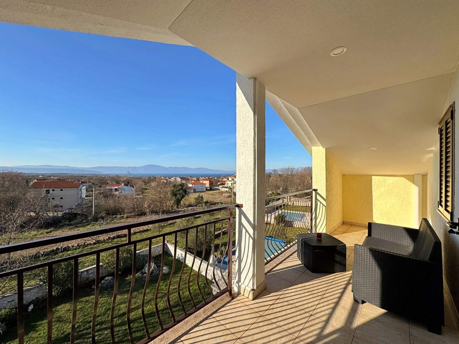 Apartment Pavle 3 – Dachgeschoss, Meerblick