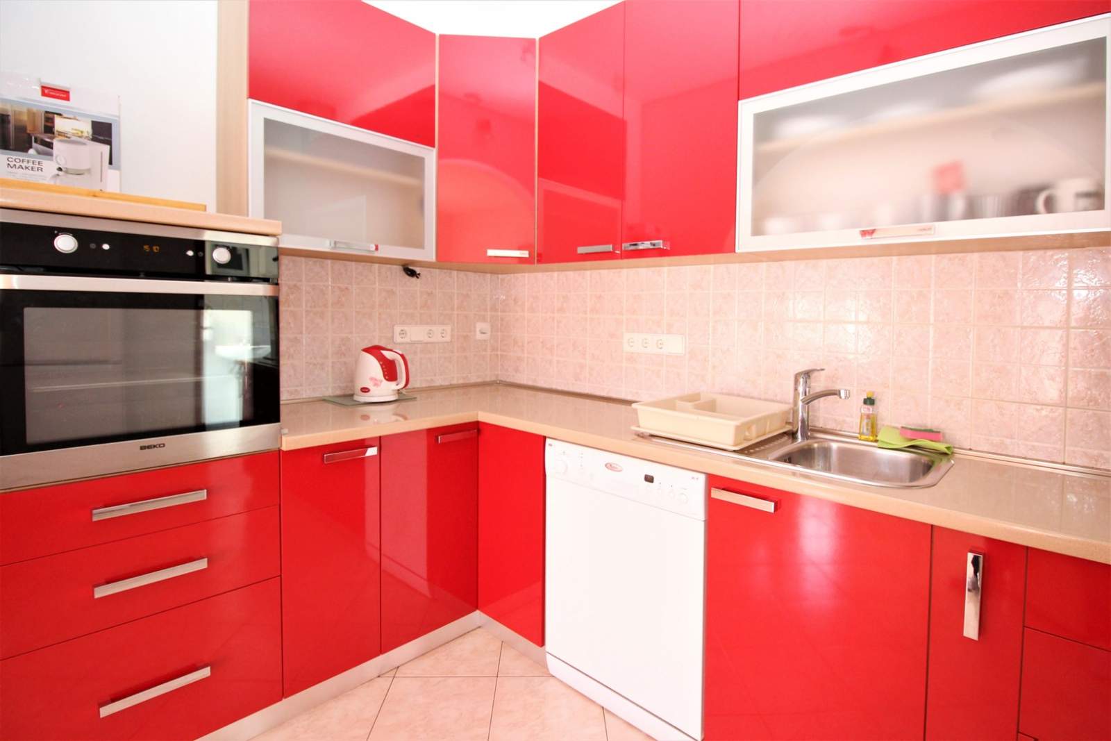 Apartment Lucijana No.1 - with Balcony, 150 m from the Beach