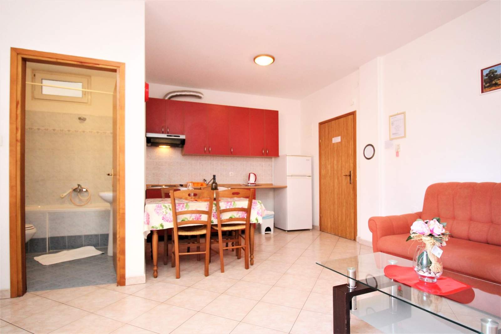 Apartment Lucijana Nr. 2 – mit Balkon, 150 m vom Strand entfernt