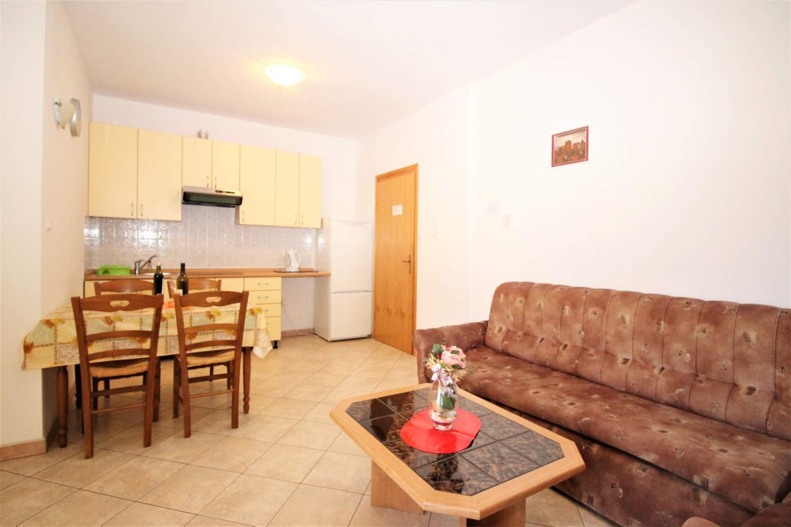 Apartment Lucijana Nr. 5 – mit Balkon, 150 m vom Strand entfernt
