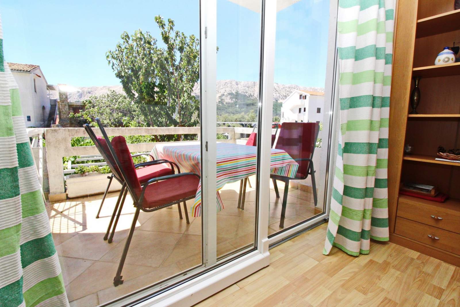 Apartment Mul No.6 Dr - with Balcony and Parking