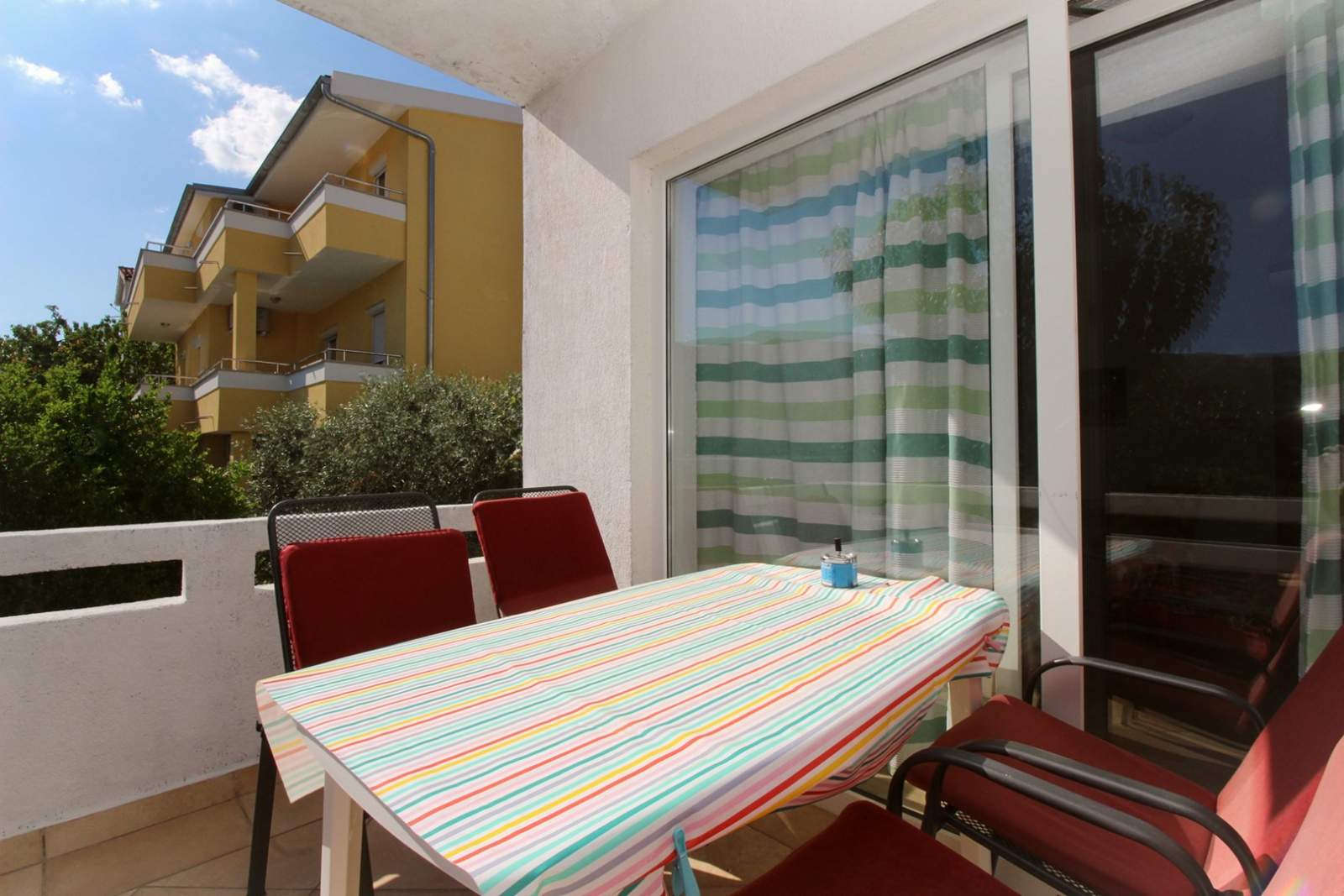 Apartment Mul No.6 Dr - with Balcony and Parking