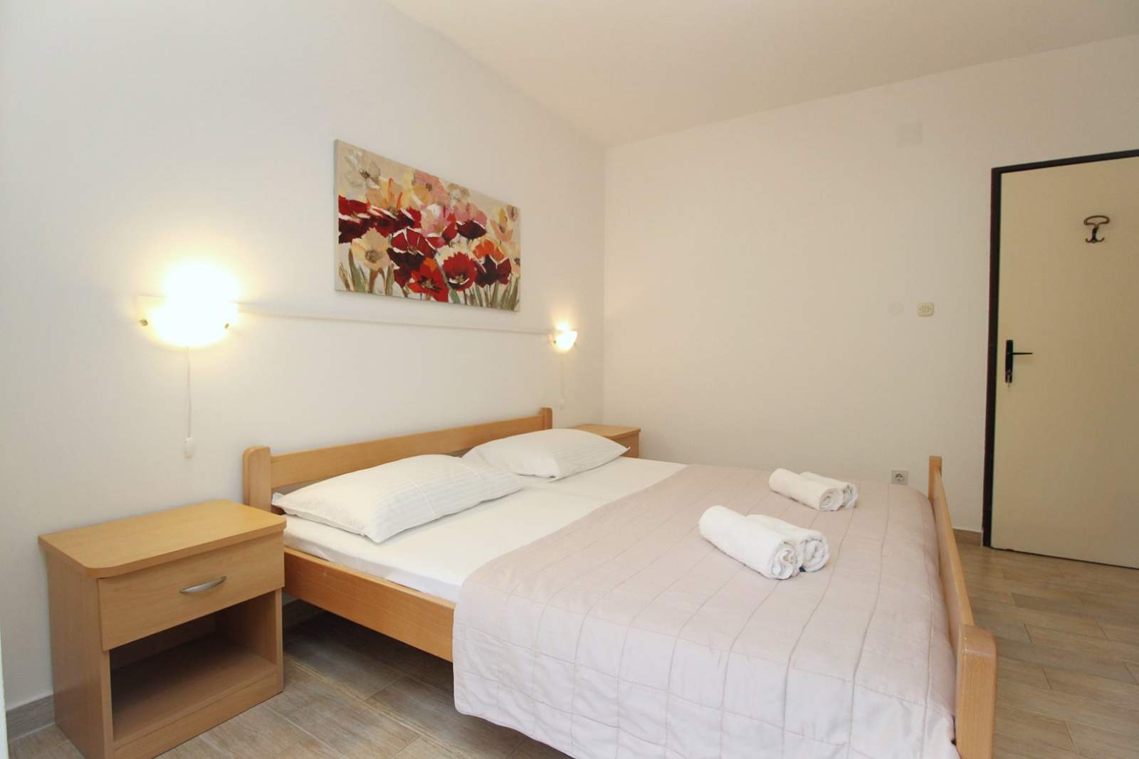 Apartman Petrica br. 2 - s balkonom, smješten u mirnom selu Jurandvor u blizini Baške