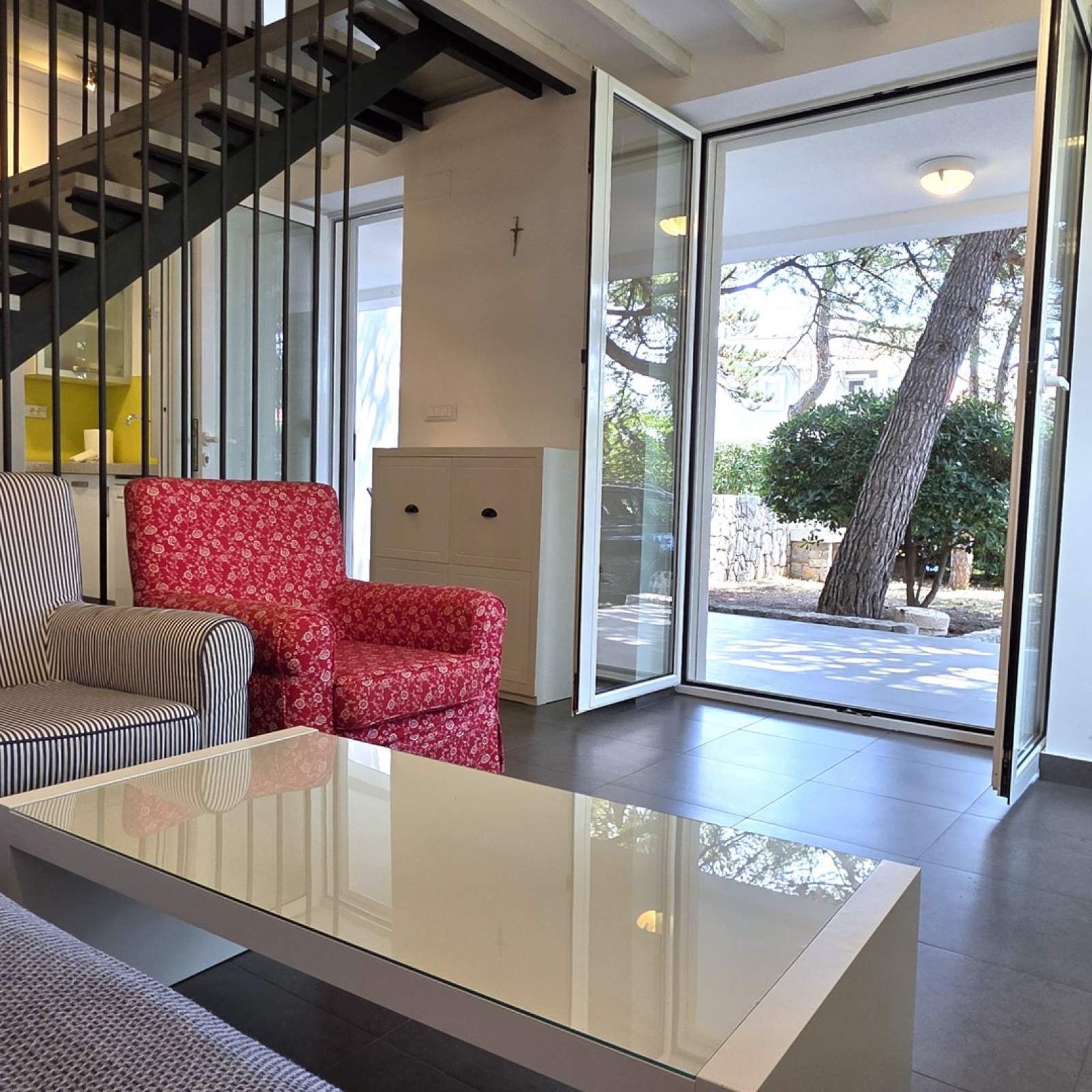 Holiday House Hlad – Near Center, with Private Yard