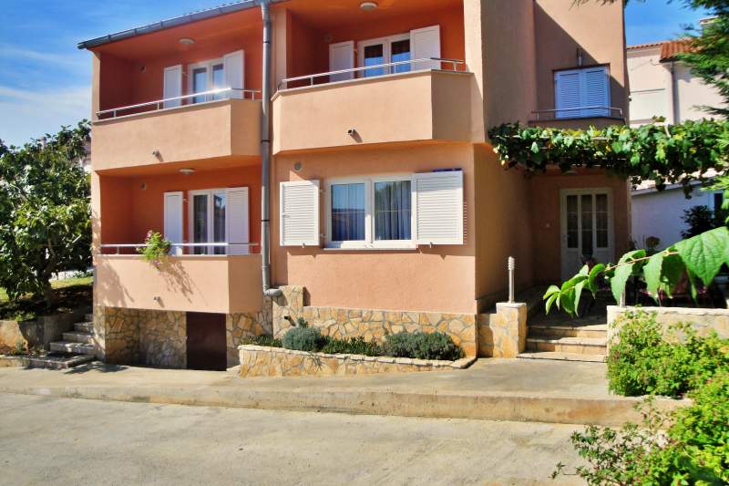 Apartments Nidisa